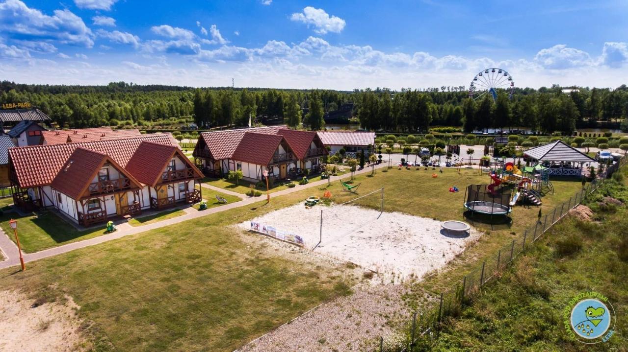 Osada Pod Dinozaurami Domki Leba/ Nowecin Villa Exterior photo